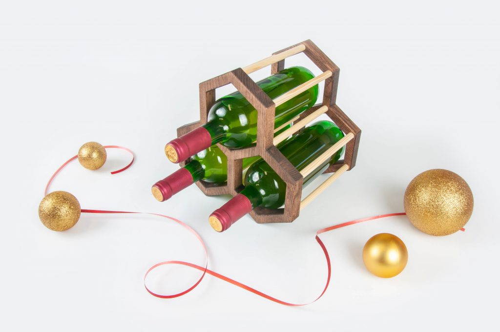 Drewniane dodatki - stojaki na wino