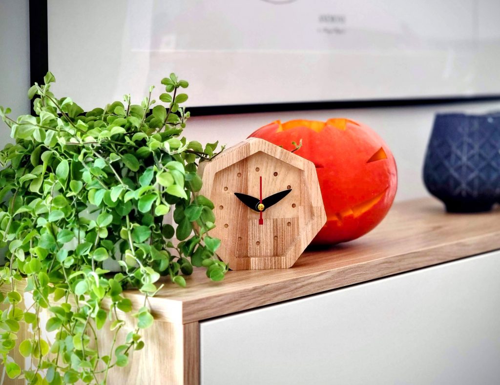 Dekoracje z drewna - zegary